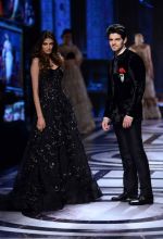 Sooraj Pancholi and Athiya Shetty walk for Shane Falguni show at India Bridal Week on 8th Aug 2015